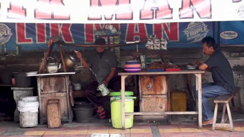 Kopi Joss with Locals